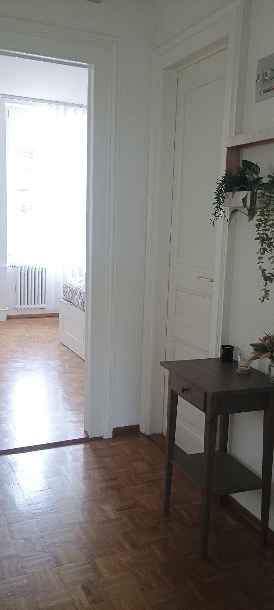 Comfortable 1 Bd Peseux
